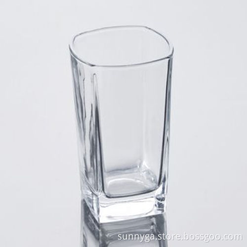 Drinking Glass in Square Shape, Machine Press